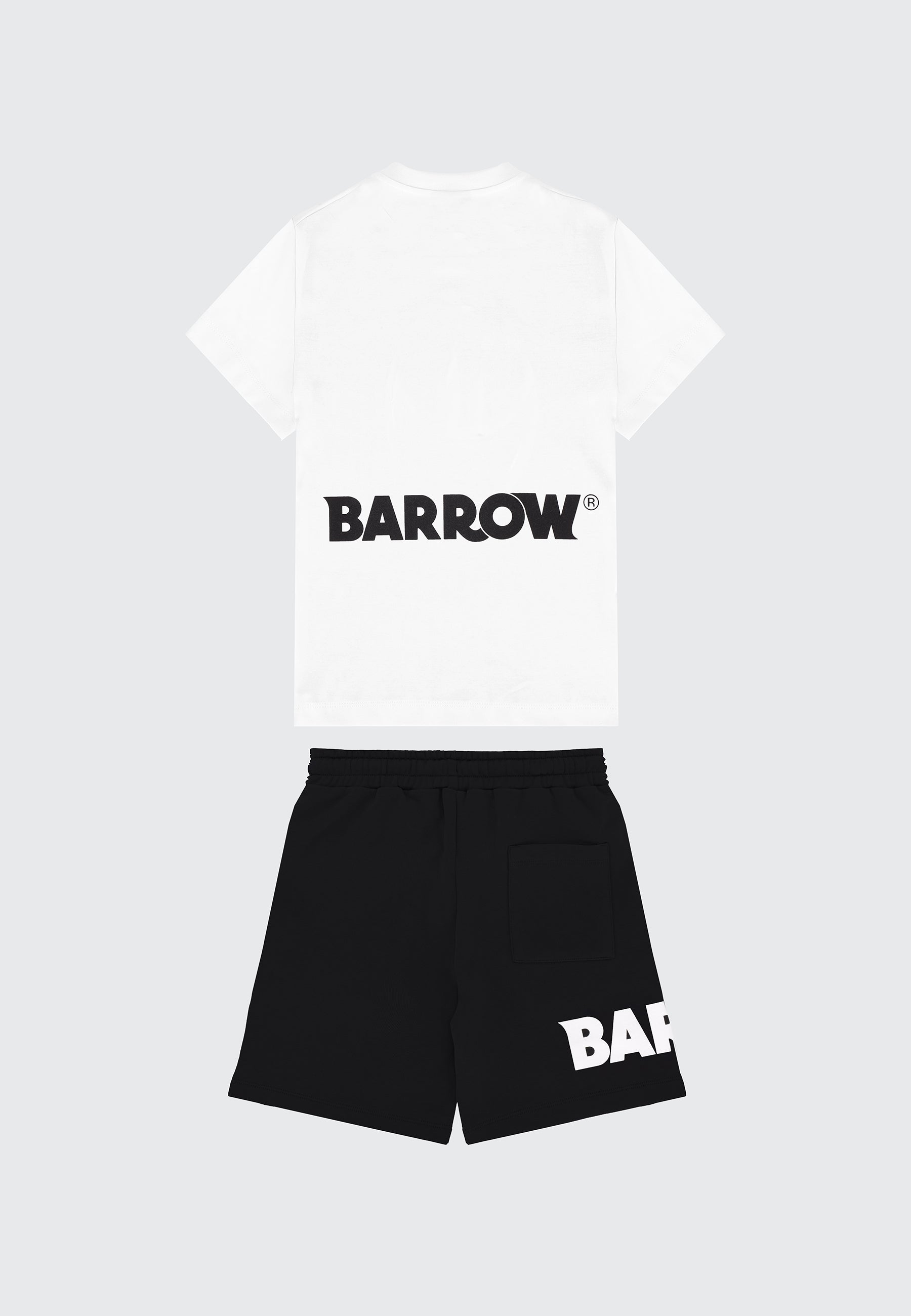 ICONIC T-SHIRT/SWEATSHORTS SET