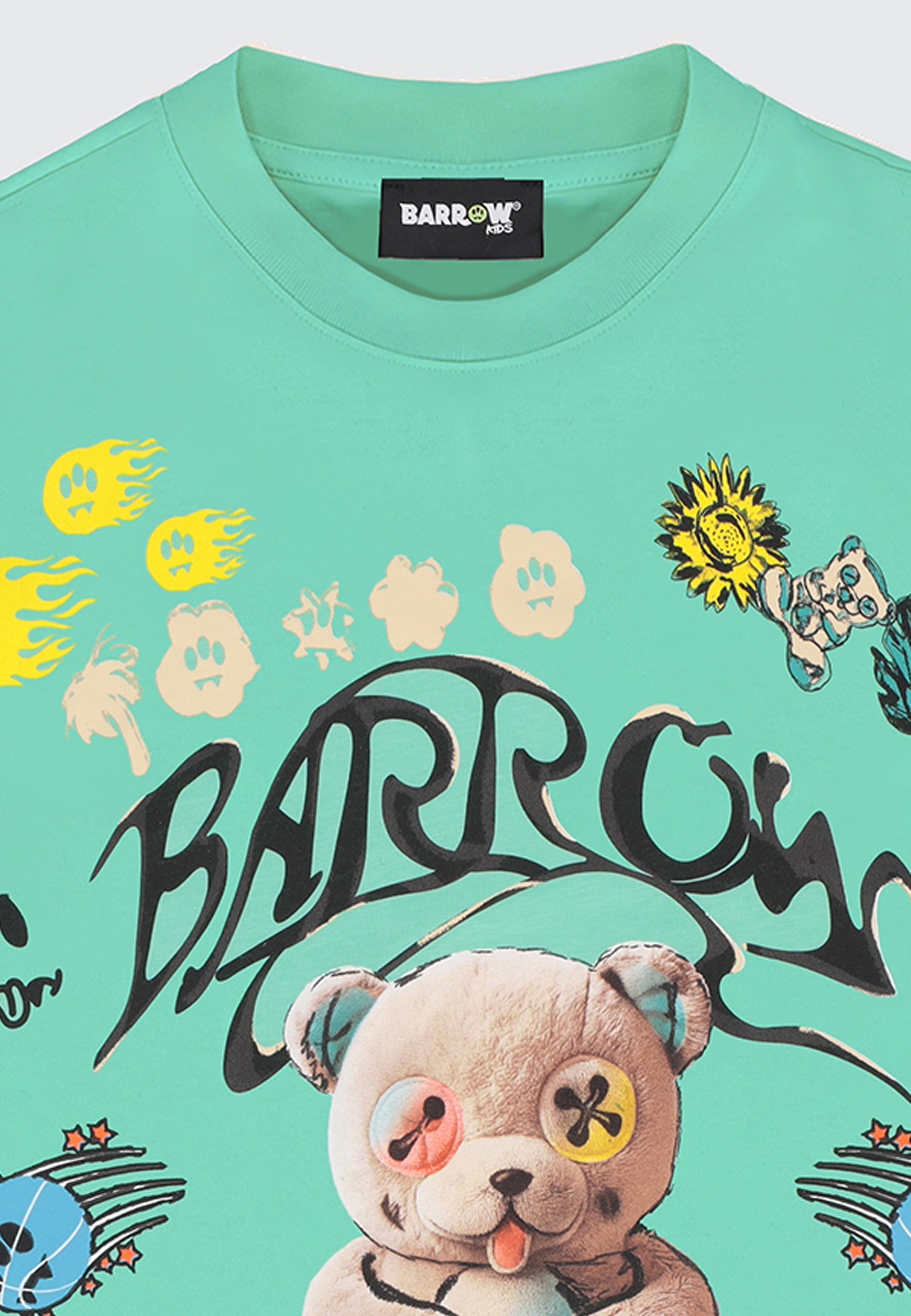 BARROW KIDS T-SHIRT OVER GRAFFITI
